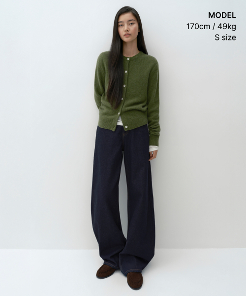 MUSINSA STANDARD WOMAN（ムシンサスタンダードウーマン）の「[ビクトリアウール] レディース ラウンドネックカーディガン [モス]（カーディガン/ボレロ・レディース・その他・X-SMALL/SMALL/MEDIUM/LARGE）」の2枚目の写真