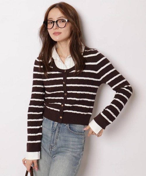 Apuweiser-riche(アプワイザーリッシェ)の「シャツドッキングUネックニット(ニット/セーター・レディース・ネイビー/ボルドー/ブラック系その他/グレイッシュベージュ・2)」の2枚目の写真