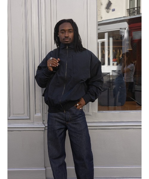 A.P.C.(アーペーセー)の「BLOUSON CONDOR / Mizunoコラボ(ナイロンジャケット・メンズ・グレイッシュブルー/ブルー系その他/ブラック・XS/S/M/L)」の7枚目の写真