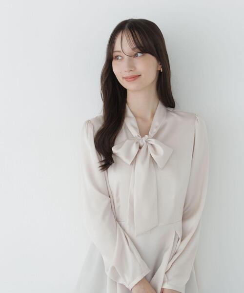 NATURAL BEAUTY BASIC（ナチュラルビューティーベーシック）の「リボンタイペプラムブラウス（シャツ/ブラウス・レディース・ベージュ/オフホワイト/ブルー・FREE）」の19枚目の写真