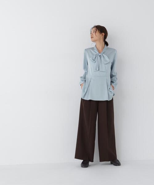 NATURAL BEAUTY BASIC（ナチュラルビューティーベーシック）の「リボンタイペプラムブラウス（シャツ/ブラウス・レディース・ベージュ/オフホワイト/ブルー・FREE）」の9枚目の写真