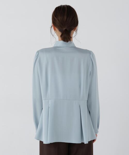 NATURAL BEAUTY BASIC（ナチュラルビューティーベーシック）の「リボンタイペプラムブラウス（シャツ/ブラウス・レディース・ベージュ/オフホワイト/ブルー・FREE）」の4枚目の写真