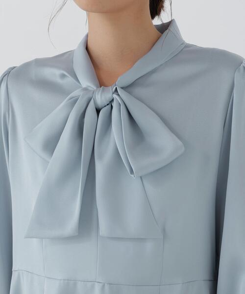 NATURAL BEAUTY BASIC（ナチュラルビューティーベーシック）の「リボンタイペプラムブラウス（シャツ/ブラウス・レディース・ベージュ/オフホワイト/ブルー・FREE）」の5枚目の写真