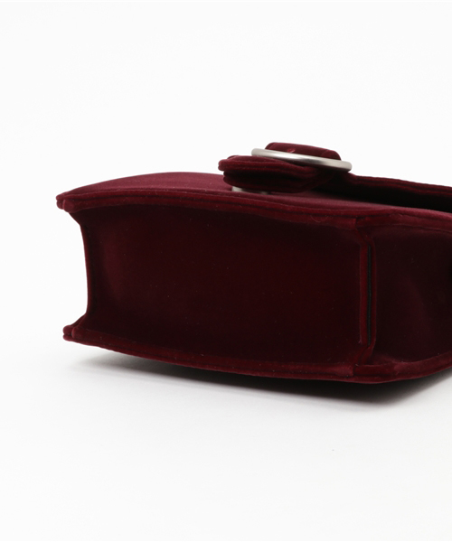 MOUSSY（マウジー）の「VELOUR HAND BAG（ショルダーバッグ・レディース・ブラック/ボルドー/ブラウン・FREE）」の4枚目の写真