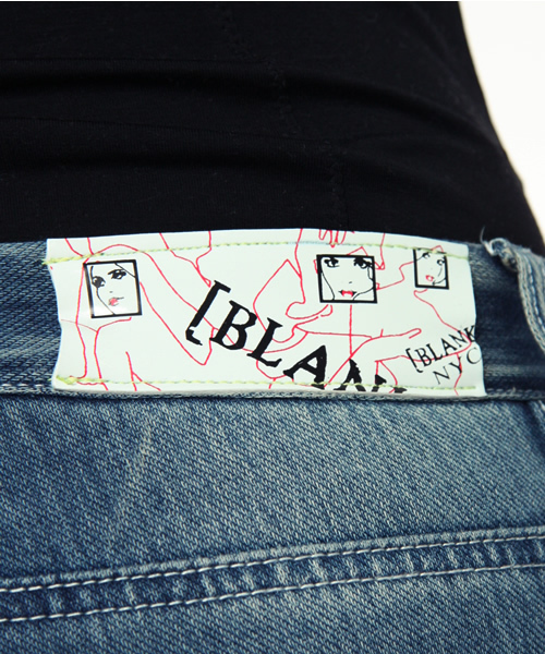NANO universe(ナノユニバース)の「STUDS DENIM サイドジップ(デニムパンツ・レディース・インディゴブルー・24/25/26/27)」の9枚目の写真