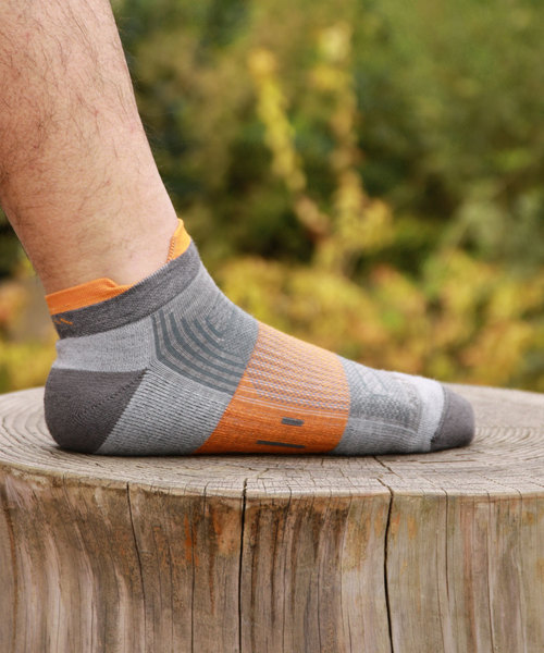 Darn Tough Vermont ダーンタフバーモント の Made In Usa Darn Tough ダーンタフ Ms 1002 ジュース ノーショウ ライトクッション ソックス 靴下 Wear