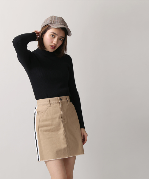 WEGO(ウィゴー)の「WEGO/サイドラインチノタイトミニスカート(スカート・レディース・ベージュ・FREE)」の5枚目の写真