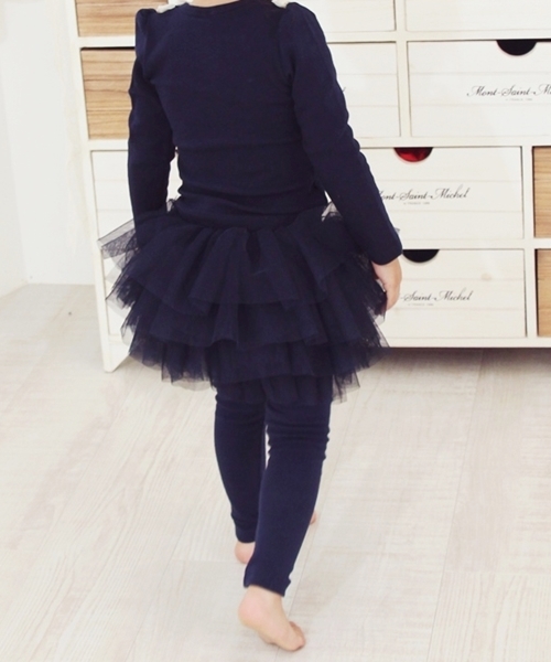 Rora（ローラ）の「ルリ チュチュ 黒 スカッツ（スカート・キッズ・ブラック/ネイビー・100cm/110cm/120cm/130cm/90cm/90㎝/140cm）」の18枚目の写真