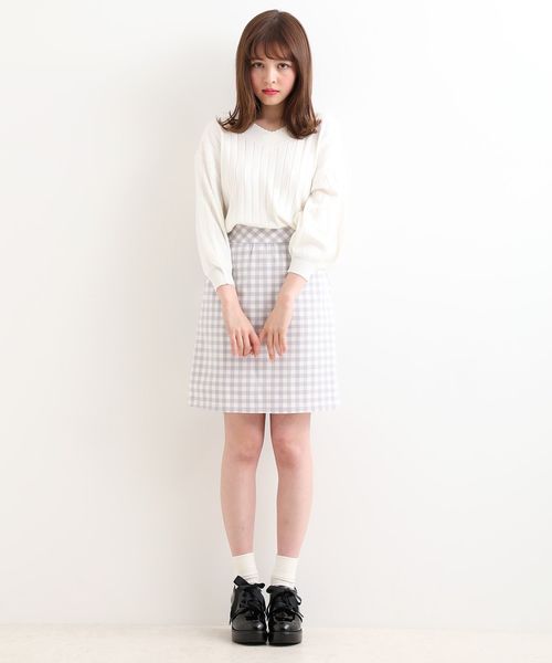 MAJESTIC LEGON（マジェスティックレゴン）の「後ろリボンVネックニット（ニット/セーター・レディース・ネイビー/ピンク/アイボリー/ラベンダー・MEDIUM）」の8枚目の写真