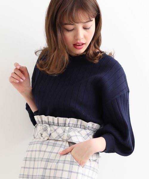 MAJESTIC LEGON（マジェスティックレゴン）の「後ろリボンVネックニット（ニット/セーター・レディース・ネイビー/ピンク/アイボリー/ラベンダー・MEDIUM）」の14枚目の写真