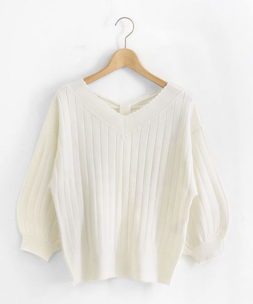 MAJESTIC LEGON（マジェスティックレゴン）の「後ろリボンVネックニット（ニット/セーター・レディース・ネイビー/ピンク/アイボリー/ラベンダー・MEDIUM）」の16枚目の写真