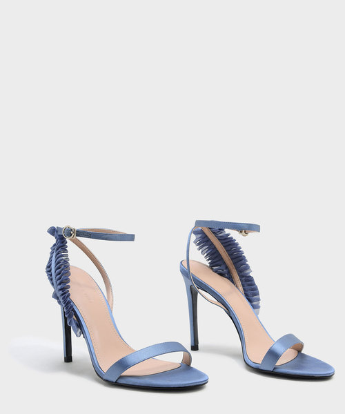 CHARLES & KEITH(チャールズ & キース)の「ラッフルディテールアンクルストラップサンダル / RUFFLE DETAIL ANKLE STRAP SANDALS(サンダル・レディース・ブラック/ブルー・23cm/24.5cm/22.5cm/23.5cm/25cm)」の7枚目の写真