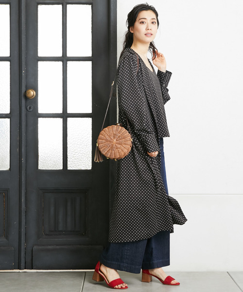 RIVE DROITE（リヴドロワ）の「フラワードットスキッパーワンピース（ワンピース・レディース・ブラック/イエロー・FREE）」の2枚目の写真