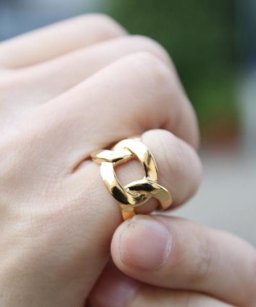 YArKA（ヤーカ）の「【YArKA/ヤーカ】silver925 flat link chain motif ring[chiki]/シルバー925喜平チェーンモチーフリング（リング・メンズ・シルバー/ゴールド・#11/#13/#17/#19/#15/#21）」の2枚目の写真