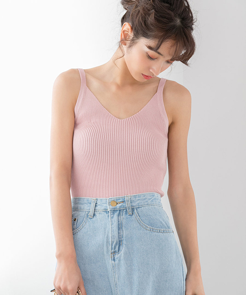 fifth（フィフス）の「Vネックリブニットキャミソール（キャミソール・レディース・グレー/ベージュ/ピンク/ブラック/ホワイト・MEDIUM）」の5枚目の写真