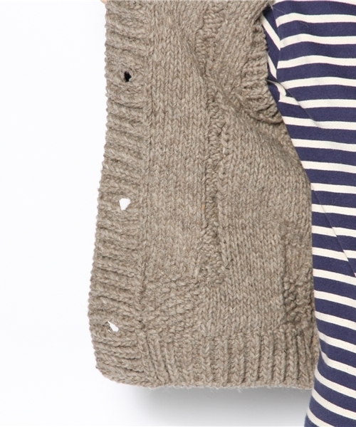 SHIPS for women(シップスフォーウィメン)の「liflattie:ペルー ケーブル ベスト(ベスト・レディース・ライトグレー/ブラウン/レッド・ONE SIZE)」の10枚目の写真