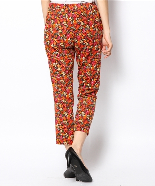 BEAMS LIGHTS Women's（ビームスライツ ウィメンズ）の「□BEAMS LIGHTS / リバティプリント 細コールパンツ（その他パンツ・レディース・オレンジ/ネイビー・36/38）」の4枚目の写真