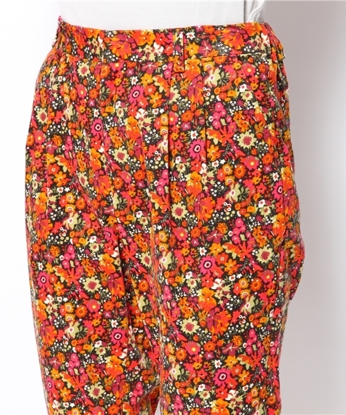 BEAMS LIGHTS Women's（ビームスライツ ウィメンズ）の「□BEAMS LIGHTS / リバティプリント 細コールパンツ（その他パンツ・レディース・オレンジ/ネイビー・36/38）」の5枚目の写真