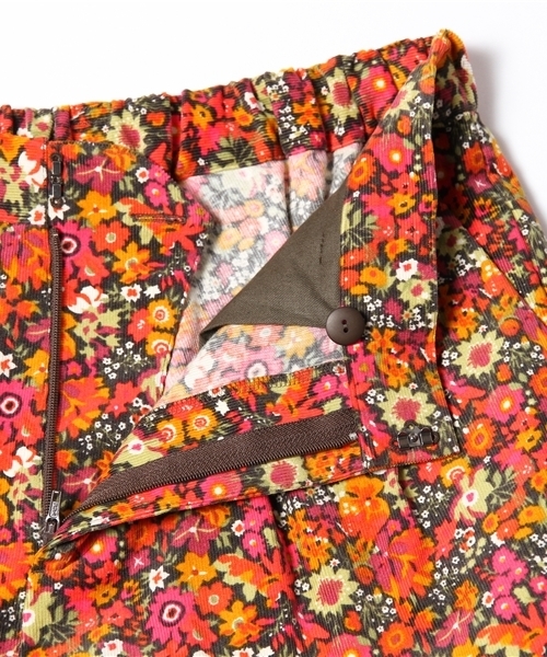 BEAMS LIGHTS Women's（ビームスライツ ウィメンズ）の「□BEAMS LIGHTS / リバティプリント 細コールパンツ（その他パンツ・レディース・オレンジ/ネイビー・36/38）」の9枚目の写真