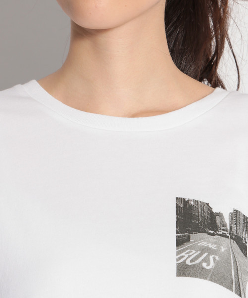 niko and...（ニコアンド）の「モノクロフォトプリントプルオーバー（Tシャツ/カットソー・レディース・オフホワイト/ライトグリーン・MEDIUM/LARGE）」の8枚目の写真