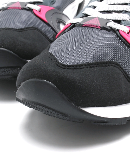 PUMA（プーマ）の「プーマ トライノミック XT2 PLUS OG (UNISEX)（スニーカー・メンズ・ブルー/グレー/レッド・26.5cm/23.5cm/25cm/27cm/23cm/27.5cm/28cm/24.5cm/31cm/29cm/28.5cm/22.5cm/30cm/24cm/25.5cm/26cm）」の13枚目の写真