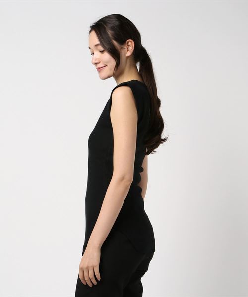 CLANE(クラネ)の「NO SLEEVE THERMAL TOPS(Tシャツ/カットソー・レディース・ホワイト/ブラック/ベージュ・1/2)」の4枚目の写真