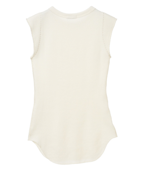 CLANE(クラネ)の「NO SLEEVE THERMAL TOPS(Tシャツ/カットソー・レディース・ホワイト/ブラック/ベージュ・1/2)」の17枚目の写真