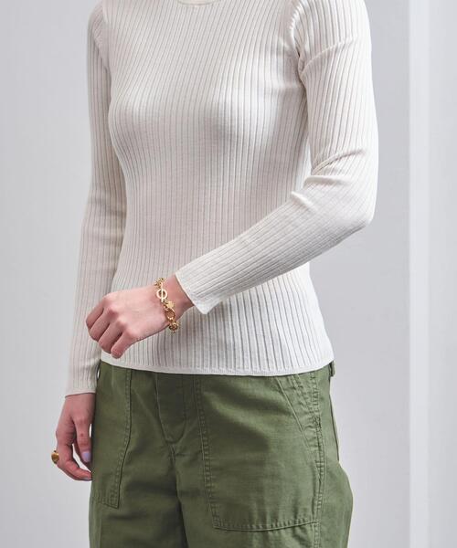 UNITED ARROWS(ユナイテッドアローズ)の「UBCB リブ クルーネック ロングスリーブニット†(ニット/セーター・レディース・ライトブルー/ライム/オフホワイト/ブラック・フリー)」の9枚目の写真