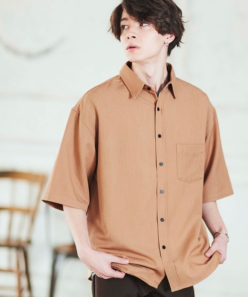 MONO-MART（モノマート）の「オーバーサイズTRストレッチレギュラーカラーシャツ 半袖（シャツ/ブラウス・メンズ・ライトグレー/ブラウン/インディゴブルー/ブルー系その他/ベージュ系その他3/オフホワイト/グレー系その他/ストライプ/ベージュ系その他4/ブラック/オリーブ/ベージュ系その他/グレー系その他2/ブルー系その他2/ネイビー/サックスブルー/グリーン系その他/ベージュ系その他2/ブラック系その他/ベージュ系その他5/グリーン系その他2/スモークピンク/ライラック/グリーン/ブルー系その他3/ラベンダー/グレイッシュブルー/ピンク系その他/グリーン系その他3/サックスブルー系/グレー系3/ブラウン系その他/グレー系2/バーガンディー/ライトブルーグレー/グレー系1/ベージュ/ブラック系/チャコールグレー/ベージュ系1/アイボリー系/ブルー系1/グレー系4/ブラック系1/ブルーグリーン/カーキ・L/M/XL/S）」の18枚目の写真