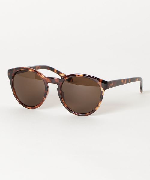 LUGG NAGG(ラグナグ)の「【LUGG NAGG SELECT/ ラグナグセレクト】UVカットレンズサングラス(サングラス・レディース・その他8/A/E/I/その他10/C/G/K/L/P/T/X/その他4/その他13/その他9/B/F/J/O/S/W/その他3/その他6/その他11/M/Q/U/その他1/その他5/N/R/V/その他2/その他7/その他12/D/H/Y・FREE)」の3枚目の写真