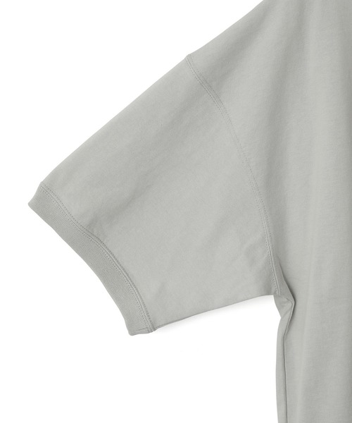 ADAM ET ROPE'（アダムエロペ）の「〈ヘビーウェイト〉ドヅメスウェット ドロップショルダーT（Tシャツ/カットソー・メンズ・ホワイト/ライトグレー/ブラウン系その他・M/L）」の8枚目の写真