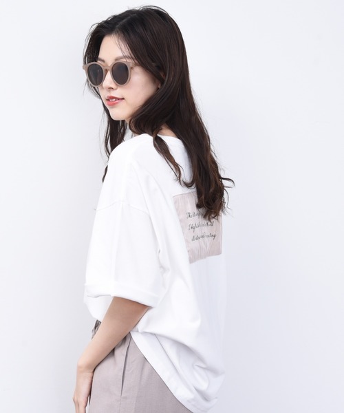 ap retro（アプレトロ）の「アソートバックプリントTEEシャツ【ZOZO限定アイテム】（Tシャツ/カットソー・レディース・ホワイト系その他/ベージュ系その他/オフホワイト/ブラック/ベージュ/ブラック系その他/ブラウン系その他/グレー系その他2/ベージュ系その他3/ライトベージュ/テラコッタ/チャコールグレー/ブラウン系その他2/ブラウン・FREE）」の3枚目の写真