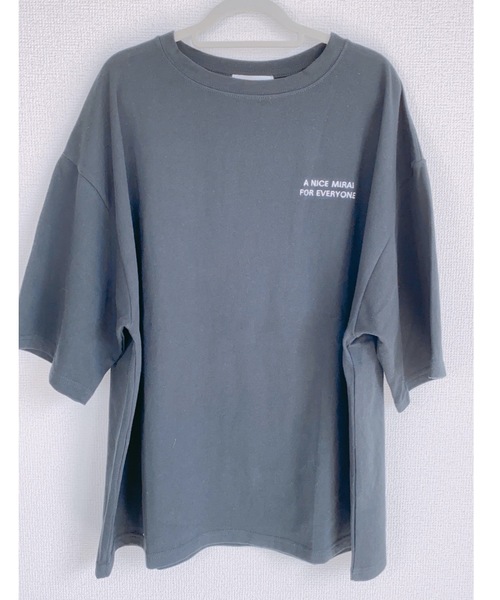 ap retro（アプレトロ）の「アソートバックプリントTEEシャツ【ZOZO限定アイテム】（Tシャツ/カットソー・レディース・ホワイト系その他/ベージュ系その他/オフホワイト/ブラック/ベージュ/ブラック系その他/ブラウン系その他/グレー系その他2/ベージュ系その他3/ライトベージュ/テラコッタ/チャコールグレー/ブラウン系その他2/ブラウン・FREE）」の19枚目の写真