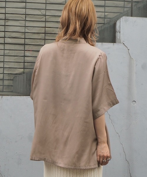 tiptop（ティップトップ）の「2020SS　サテンBIGチャイナシャツ（シャツ/ブラウス・レディース・オフホワイト/モカ/ブラック/ベージュ・FREE）」の16枚目の写真