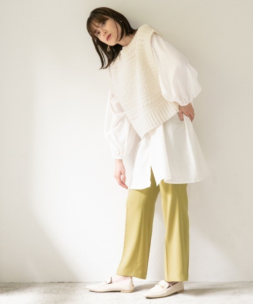 LOWRYS FARM(ローリーズファーム)の「カラーフレアパンツ 892044(その他パンツ・レディース・チャコールグレー/レッド/イエロー/ブルー/アイボリー/ベージュ/ライトブルー/グリーン/ブルー系その他/ブラック・MEDIUM/LARGE/SMALL)」の17枚目の写真