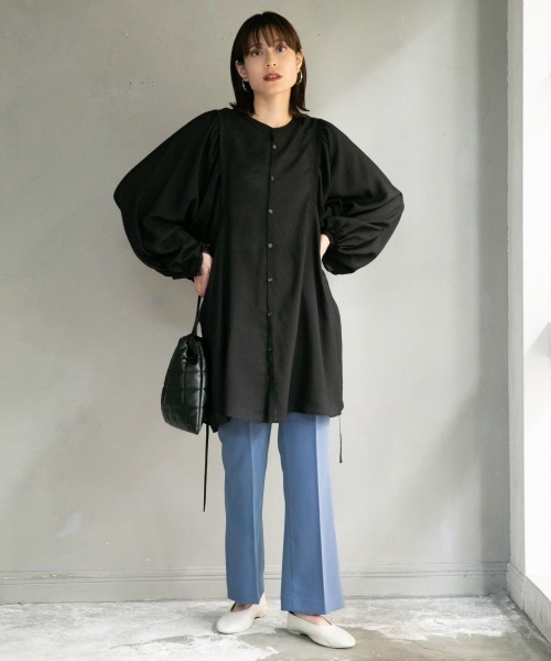 LOWRYS FARM(ローリーズファーム)の「カラーフレアパンツ 892044(その他パンツ・レディース・チャコールグレー/レッド/イエロー/ブルー/アイボリー/ベージュ/ライトブルー/グリーン/ブルー系その他/ブラック・MEDIUM/LARGE/SMALL)」の12枚目の写真