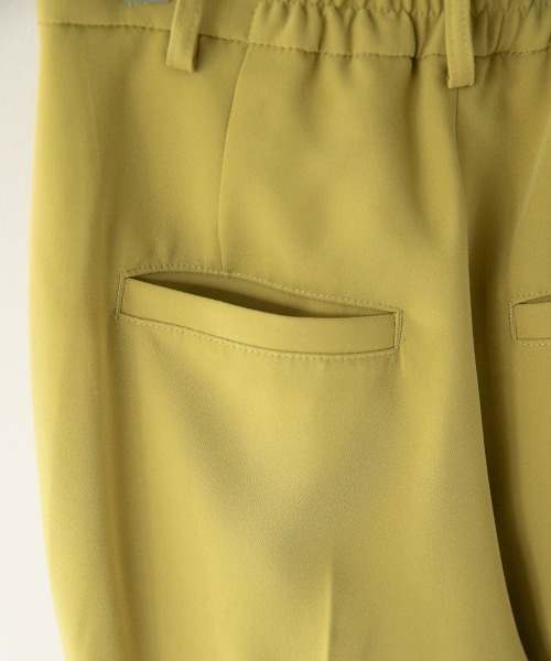 LOWRYS FARM(ローリーズファーム)の「カラーフレアパンツ 892044(その他パンツ・レディース・チャコールグレー/レッド/イエロー/ブルー/アイボリー/ベージュ/ライトブルー/グリーン/ブルー系その他/ブラック・MEDIUM/LARGE/SMALL)」の13枚目の写真