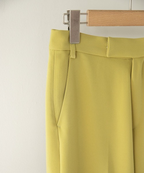 LOWRYS FARM(ローリーズファーム)の「カラーフレアパンツ 892044(その他パンツ・レディース・チャコールグレー/レッド/イエロー/ブルー/アイボリー/ベージュ/ライトブルー/グリーン/ブルー系その他/ブラック・MEDIUM/LARGE/SMALL)」の22枚目の写真