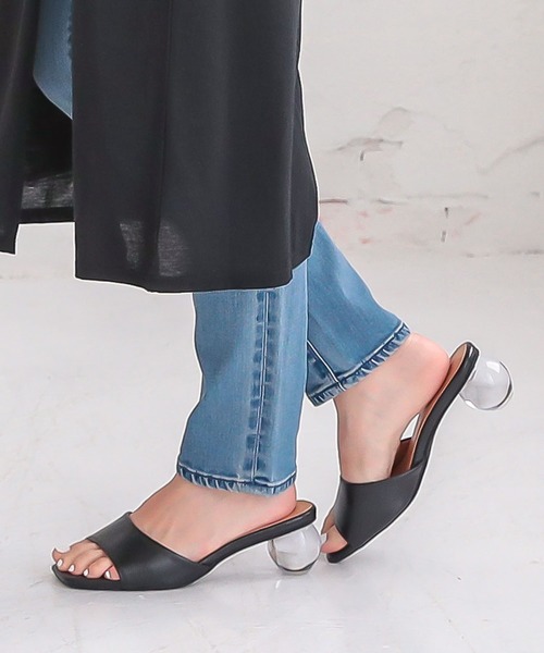 KOBE LETTUCE(コウベレタス)の「クリアボールヒールサンダル(サンダル・レディース・ブラウン/ライトベージュ/ブラック/グリーン・L/LL/S/M)」の2枚目の写真