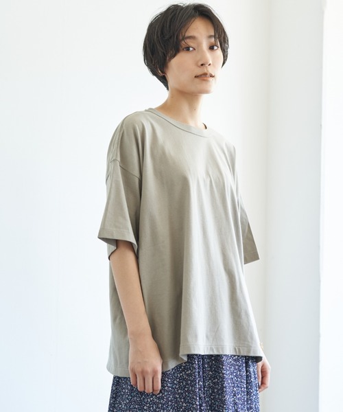AMERICAN HOLIC(アメリカンホリック)の「ゆる半袖カットプルオーバー *(Tシャツ/カットソー・レディース・ブラック/パープル/グレー/カーキ/ホワイト系その他/グレー系その他2/テラコッタ・M/L)」の4枚目の写真
