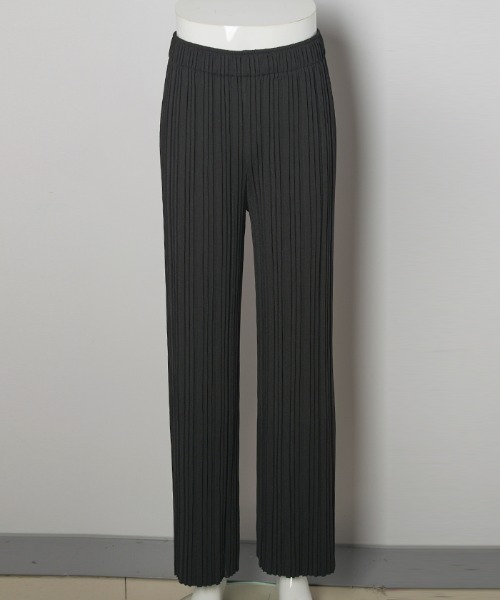 Futier land(フューティアランド)の「好みの長さにセルフカット調整できる♪ランダムプリーツロングパンツ(その他パンツ・レディース・ブラック/テラコッタ/モカ/ライトベージュ/ピンク/ベージュ/ライトカーキ/グリーン/ライトイエロー/ミント/ライトグリーン/チャコールグレー・FREE)」の21枚目の写真