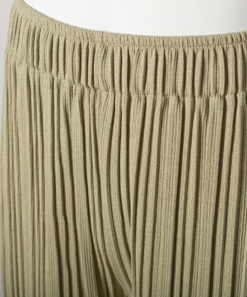 Futier land(フューティアランド)の「好みの長さにセルフカット調整できる♪ランダムプリーツロングパンツ(その他パンツ・レディース・ブラック/テラコッタ/モカ/ライトベージュ/ピンク/ベージュ/ライトカーキ/グリーン/ライトイエロー/ミント/ライトグリーン/チャコールグレー・FREE)」の20枚目の写真