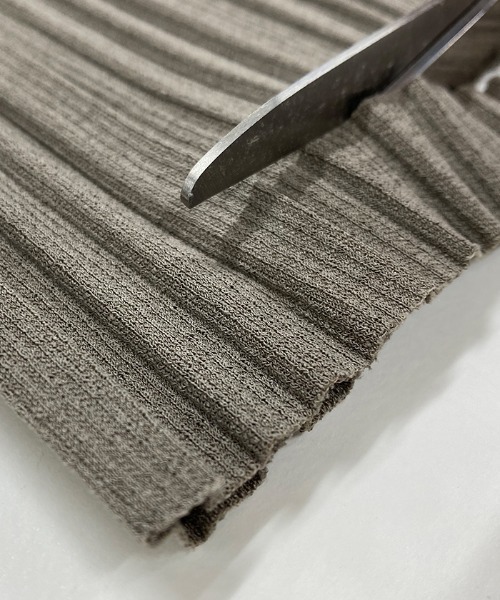 Futier land(フューティアランド)の「好みの長さにセルフカット調整できる♪ランダムプリーツロングパンツ(その他パンツ・レディース・ブラック/テラコッタ/モカ/ライトベージュ/ピンク/ベージュ/ライトカーキ/グリーン/ライトイエロー/ミント/ライトグリーン/チャコールグレー・FREE)」の14枚目の写真