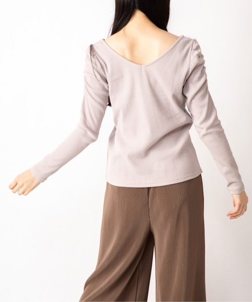 Mysa&Liina(ミーサリーナ)の「パワショルリブトップス(Tシャツ/カットソー・レディース・ブラック/オフホワイト/グレイッシュベージュ/テラコッタ・M)」の5枚目の写真