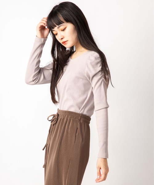 Mysa&Liina(ミーサリーナ)の「パワショルリブトップス(Tシャツ/カットソー・レディース・ブラック/オフホワイト/グレイッシュベージュ/テラコッタ・M)」の7枚目の写真