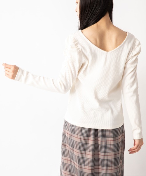 Mysa&Liina(ミーサリーナ)の「パワショルリブトップス(Tシャツ/カットソー・レディース・ブラック/オフホワイト/グレイッシュベージュ/テラコッタ・M)」の19枚目の写真