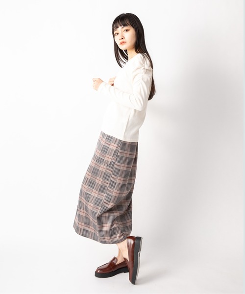 Mysa&Liina(ミーサリーナ)の「パワショルリブトップス(Tシャツ/カットソー・レディース・ブラック/オフホワイト/グレイッシュベージュ/テラコッタ・M)」の20枚目の写真