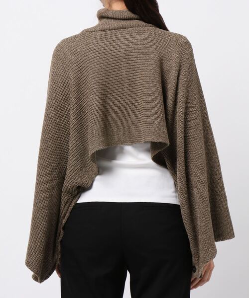 DouDou（ドゥドゥ）の「ニット2WAYポンチョストール（ストール/ショール・レディース・チャコールグレー/ブラウン/ベージュ・FREE）」の4枚目の写真