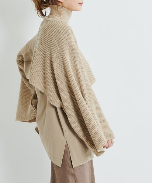 DouDou（ドゥドゥ）の「ニット2WAYポンチョストール（ストール/ショール・レディース・チャコールグレー/ブラウン/ベージュ・FREE）」の3枚目の写真