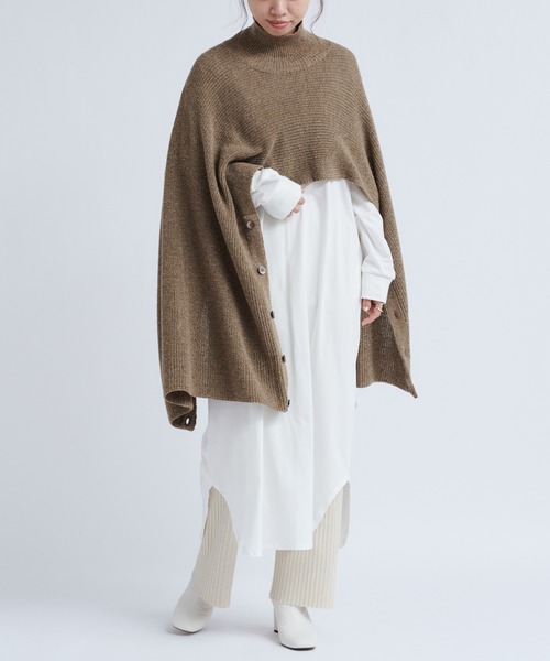 DouDou（ドゥドゥ）の「ニット2WAYポンチョストール（ストール/ショール・レディース・チャコールグレー/ブラウン/ベージュ・FREE）」の19枚目の写真